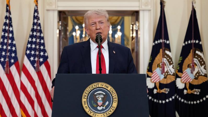 Donald Trump durante pronunciamento na TV