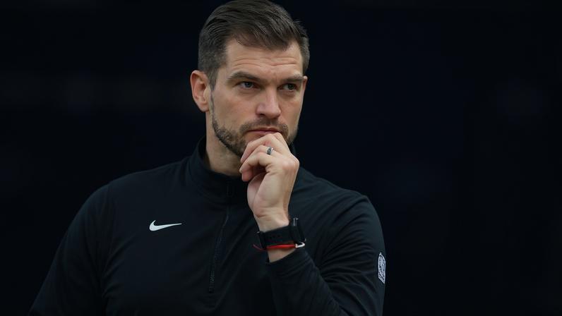 Splitter faz história; Spurs eliminam Blazers nos playoffs