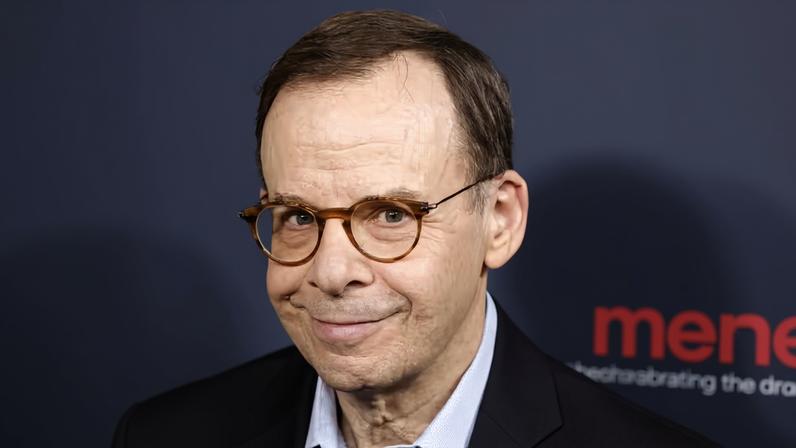O ator Rick Moranis no evento CinemaCon, em Las Vegas, em 15 de abril de 2026, promovendo a continuação de S.O.S. - Tem um Louco Solto no Espaço (1987) — Foto: Getty Images