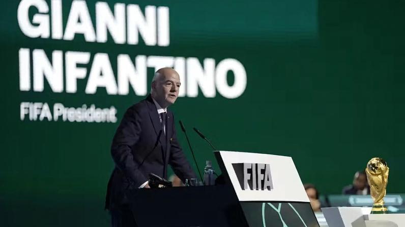 Gianni Infantino, presidente da Fifa, durante o Congresso da entidade no Canadá — Foto: Verity Griffin - FIFA/FIFA via Getty Images