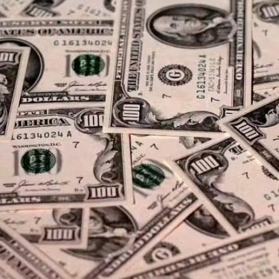 Dólar cai pelo 3º dia e Ibovespa recua com impasse EUA-Irã