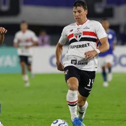 São Paulo empata na Colômbia mesmo com reservas