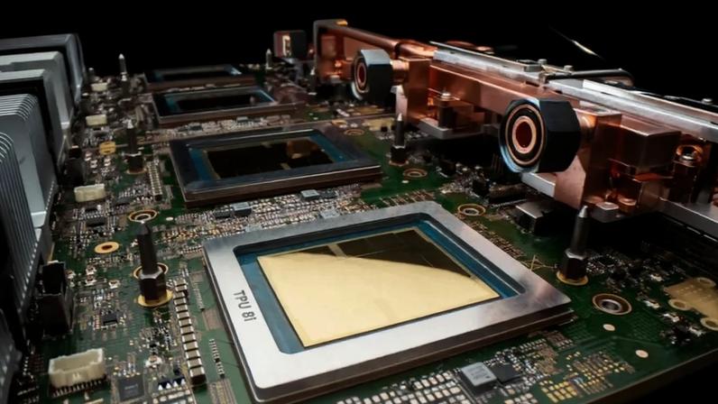 Google anuncia novas TPUs para treinamento e inferência de IA