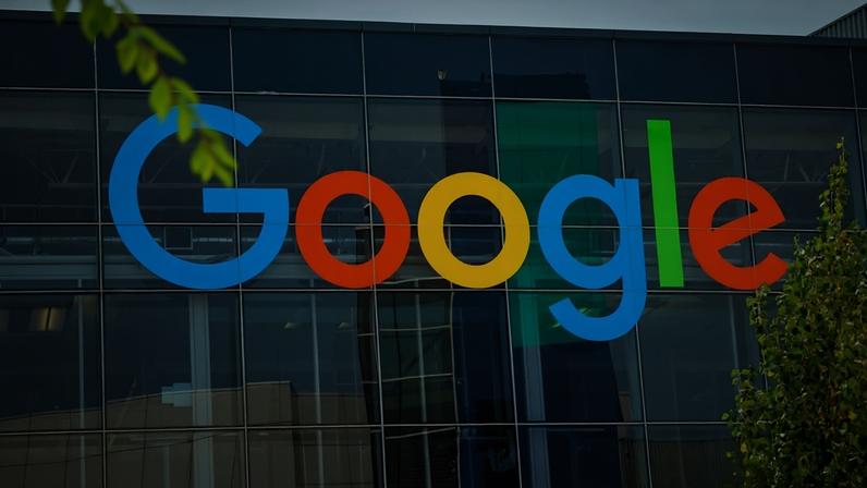Europa quer que Google compartilhe dados de buscas com buscadores menores