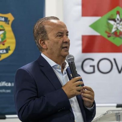 Governador anuncia concurso da SED SC com 10 mil vagas