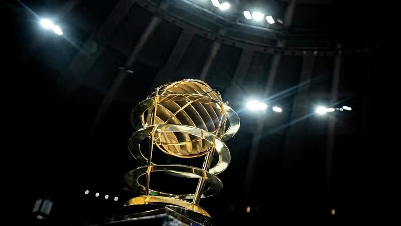 Troféu do NBB no Maracanãzinho para o jogo 4 da final entre Flamengo e Franca — Foto: Maurício Almeida/LNB