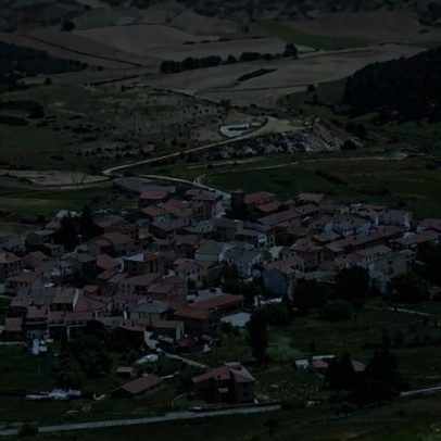 Vila europeia oferece aluguel grátis e vagas de emprego a novos moradores