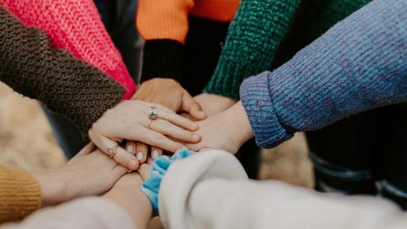 A troca de experiências entre os participantes e especialistas também oferece uma visão abrangente sobre o cenário político atualizado, diz o articulista