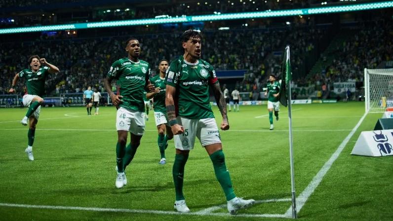 Gustavo Gómez, após abrir o placar para o Palmeiras contra o Athletico-PR, no Allianz Parque