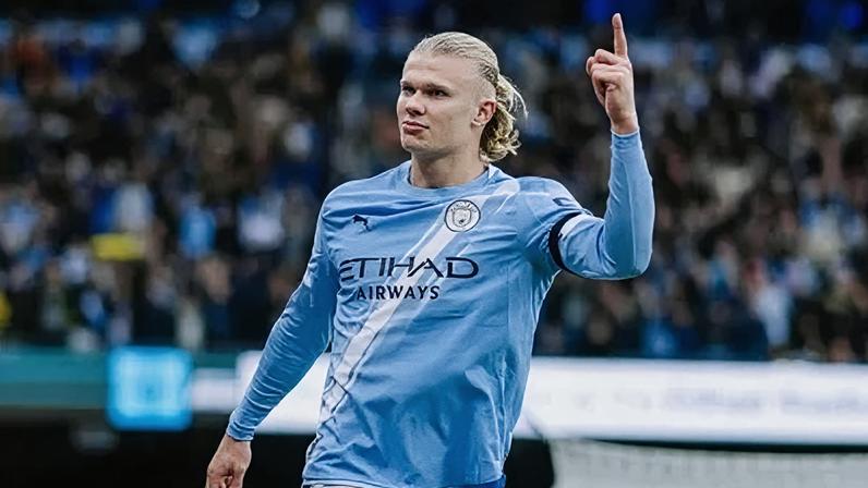 Erling Haaland comemora gol pelo Manchester City