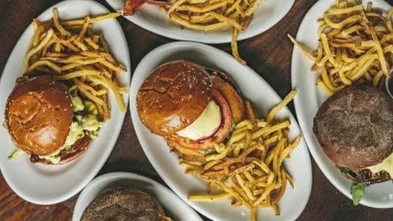Sanduíches do Holy Burger, 2º colocado entre os melhores endereços do mundo para hambúrgueres