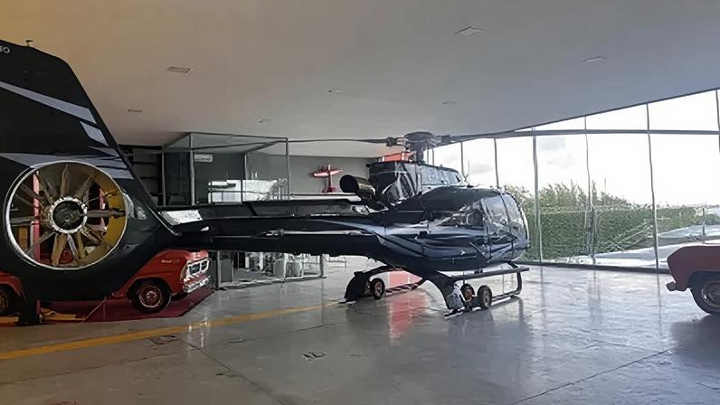 Helicóptero apreendido pela PF