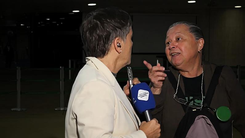 A jornalista Heloísa Villela não ficou calada diante da intromissão da mulher