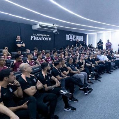 Primeiro dia de Fernando Diniz no Corinthians envolve conversa com elenco