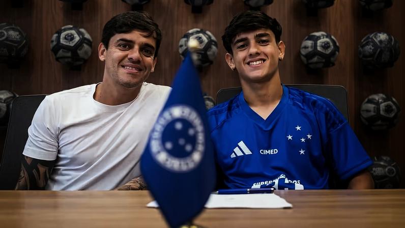 Fagner e Henrique Lemos no Cruzeiro — Foto: Gustavo Aleixo/ Cruzeiro
