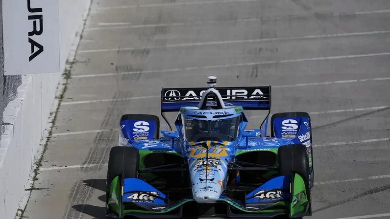 Carro de Felix Rosenqvist em Long Beach