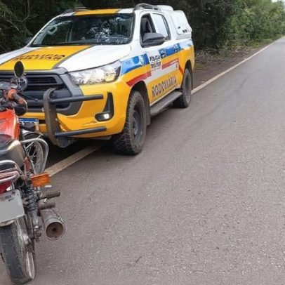 Homem é preso e moto clonada apreendida operação Semana Santa 2026 na LMG-667