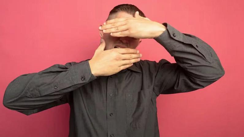 Homem 'confessa' seus problemas na internet, mas a repercussão é negativa — Foto: Freepik