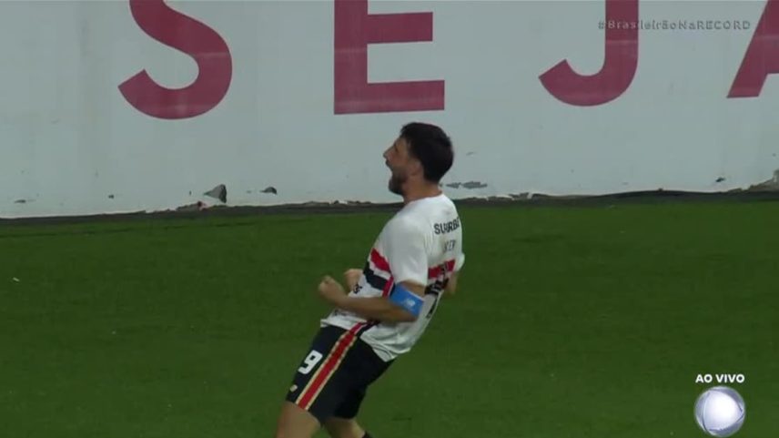 Gol do Tricolor! Calleri vai às redes depois de falha do goleiro Anthoni
