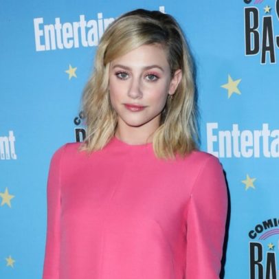 Lili Reinhart revela pedido de diretor: mandou encolher a barriga