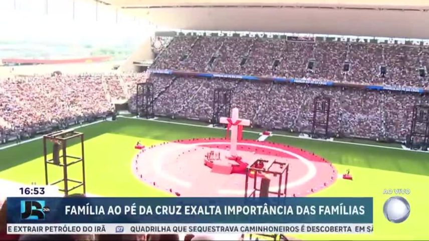 Evento Família ao Pé da Cruz celebra a importância das famílias no Brasil
