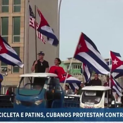 Cubanos protestam em Havana contra embargo dos EUA durante crise
