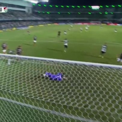 Fabinho chuta cruzado e Coritiba quase marca no fim