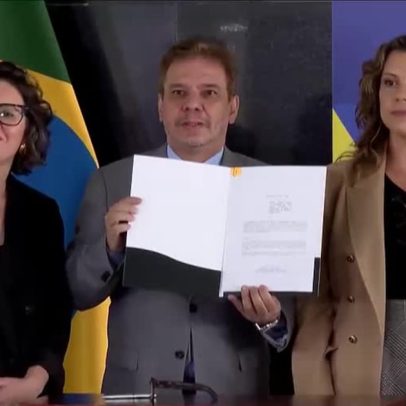 Ministro da Justiça assina portaria para proteger jornalistas