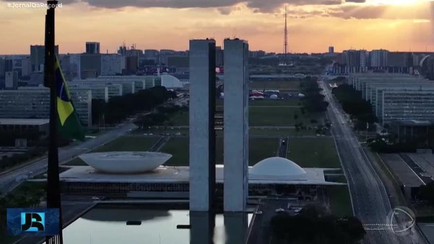 Governo federal estuda liberar R$ 7 bilhões do FGTS para reduzir endividamento das famílias