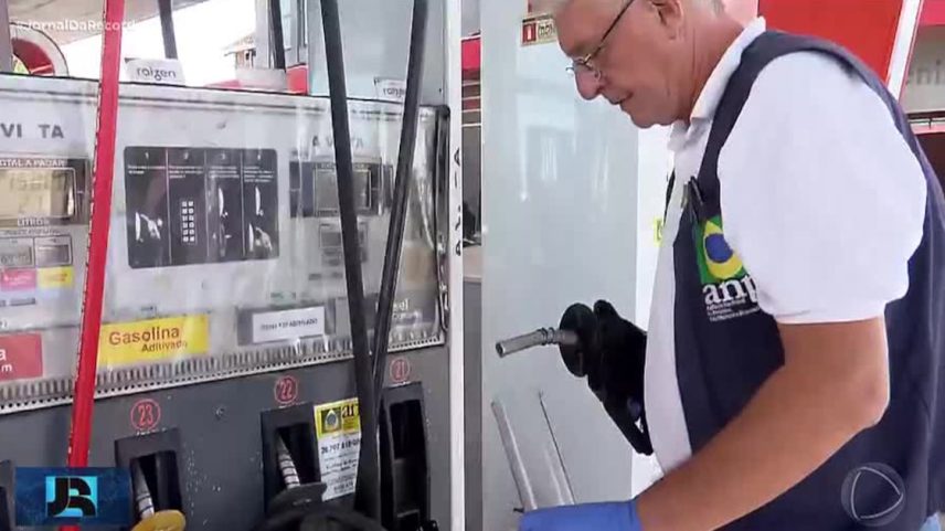 Procon, PRF e ANP fiscalizam postos de combustível no RS