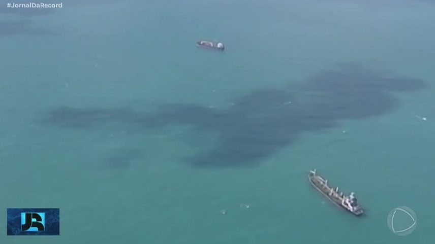 Apenas dois navios passam pelo estreito de Ormuz nesta sexta-feira (10)