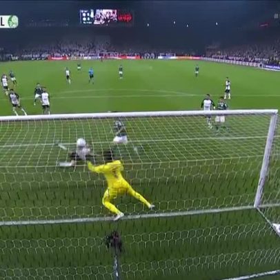 Gabriel Paulista quase golaço Hugo Souza faz milagre e salva