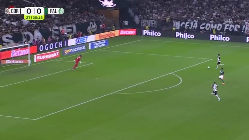 Yuri Alberto erra chance clara cara a cara em jogo do Corinthians