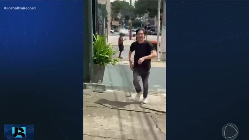 Estudantes de universidade particular de Belém (PA) atacam morador de rua com arma de choque