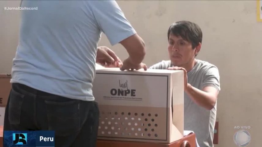 Peru retoma votação para escolha do novo presidente