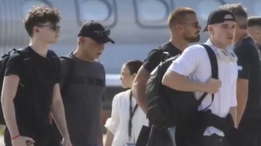 Filhos de Ricky Martin, com 17 anos, aparecem em viagem à Argentina