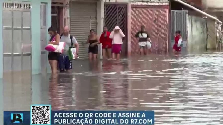 Quase 400 municípios paulistas com áreas de risco são monitorados pela Defesa Civil do estado