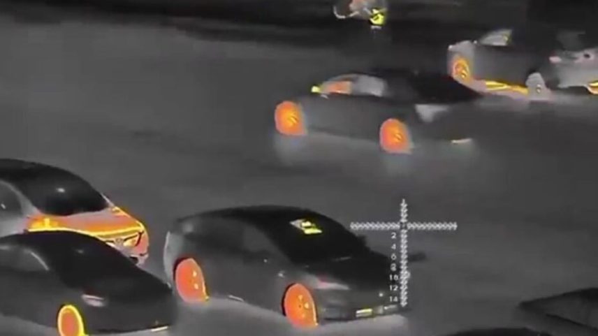 Câmera termal revela eficiência de motor elétrico e gasolina