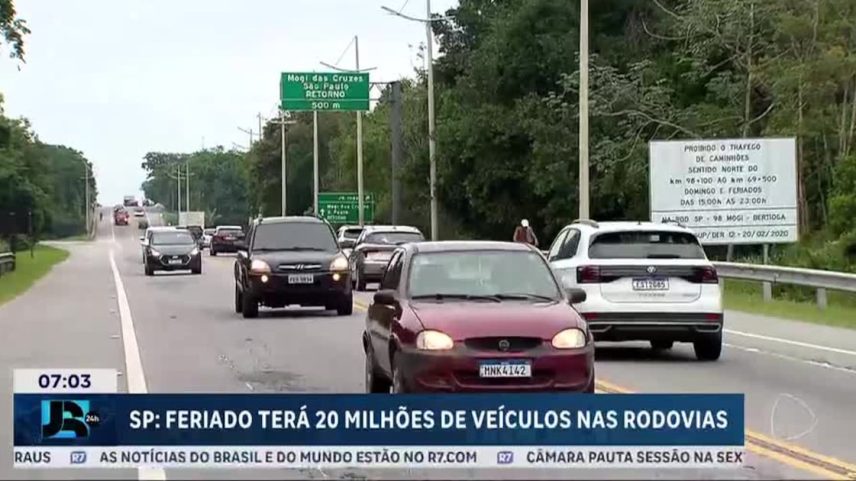 Feriado terá 20 milhões de veículos nas rodovias paulistas