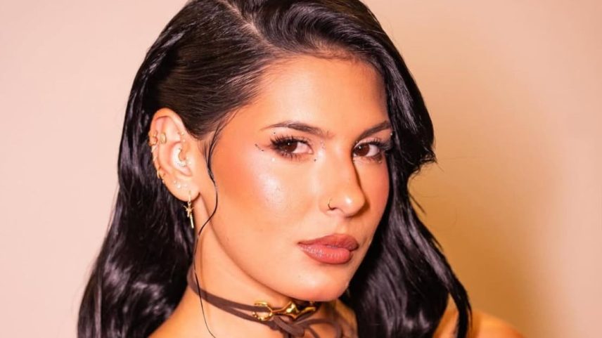 Ana Castela esquece letra durante gravação de DVD de Paula Fernandes