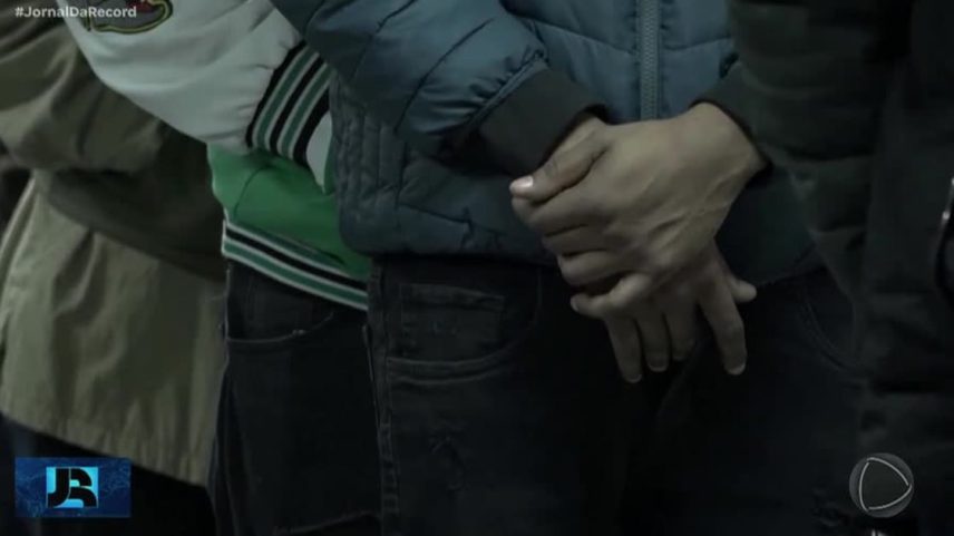 Chile expulsa imigrantes ilegais após implantação da nova política de residência no país