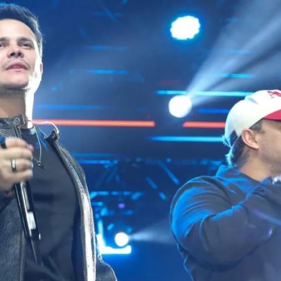 Matheus e Kauan aparecem de surpresa em bar de BH e atraem fãs