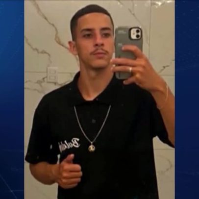 Motociclista morre ao ser atingido por empilhadeira com toras em Goiás