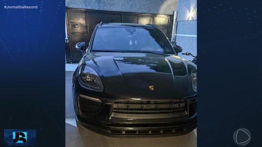 Carros de luxo apreendidos em mansões de São Paulo