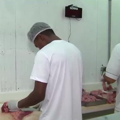 Comissão para analisar fim da escala 6x1 é instalada na Câmara