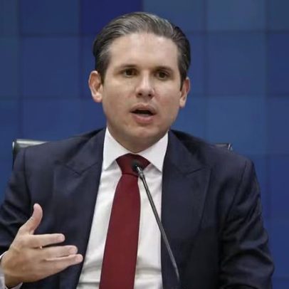 Motta diz estar disposto a dialogar com governo sobre taxa das blusinhas