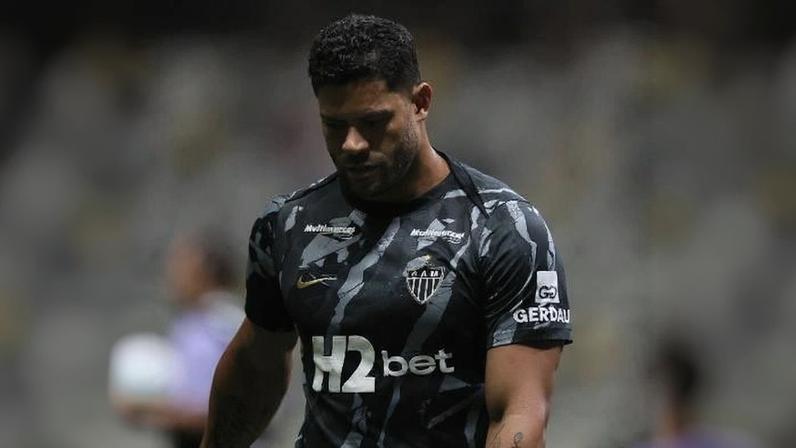 Hulk durante aquecimento da partida entre Atlético-MG e Ceará, pela Copa do Brasil