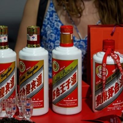 Lucro da Kweichow Moutai cai com demanda por álcool na China