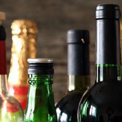 Rússia aumenta tarifas sobre importação de álcool de países considerados hostis