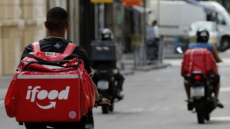 Entregador do iFood (Foto: Fernando Frazão/Agência Brasil)